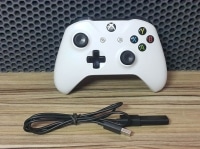 Геймпад Xbox One и адаптер для подключения к ПК