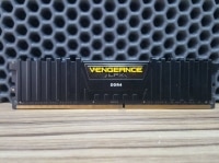 Оперативная память DDR4 16Gb 3000MHz Corsair Vengeance LPX CMK16GX4M1B3000C15