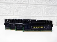 Память DDR3 32Gb(8Gbx4) 1600MHz Corsair Vengeance  CMZ32GX3M4X1600C10